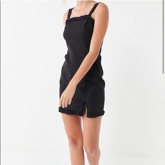 UO Wren Linen Ruffle Mini Dress - Picture 3 of 8